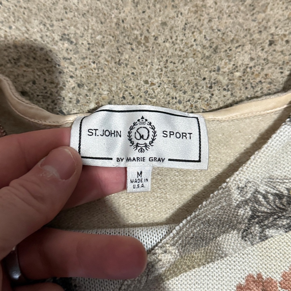 St. John Sport by Marie Gray Made in USA Top - Picture 2 of 3